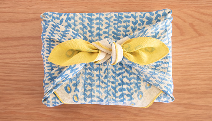 Set quà gói bằng furoshiki lụa Nhật Bản cao cấp